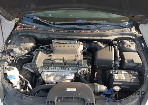 2012 Hyundai Elantra Touring Se z USA, uszkodzony, nr VIN KMHDC8AE2CU131361